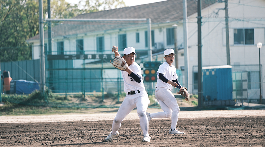FV4